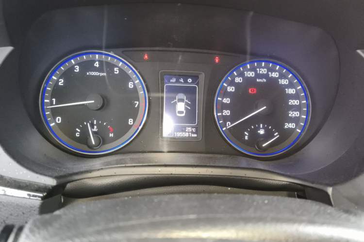 Used Hyundai Mistra 2014 1.8L Automatic Smart GLS Instrument Cluster