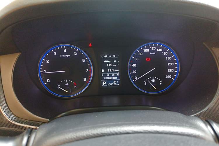 Used Hyundai Mistra 2014 1.8L Automatic Smart GLS Instrument Cluster