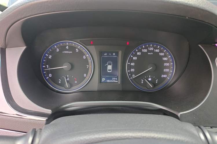 Used Hyundai Mistra 2014 1.8L Automatic Smart GLS Instrument Cluster