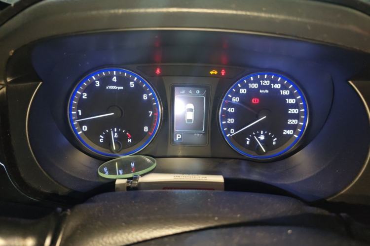 Used Hyundai Mistra 2014 1.8L Automatic Smart GLS Instrument Cluster