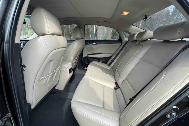 Used Hyundai Mistra 2014 1.8L Automatic Smart GLS Interior 3