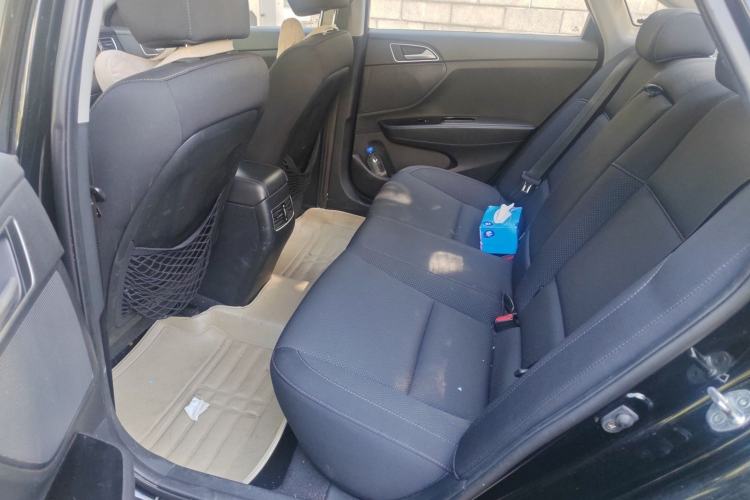 Used Hyundai Mistra 2014 1.8L Manual Comfort GL Model Interior 4