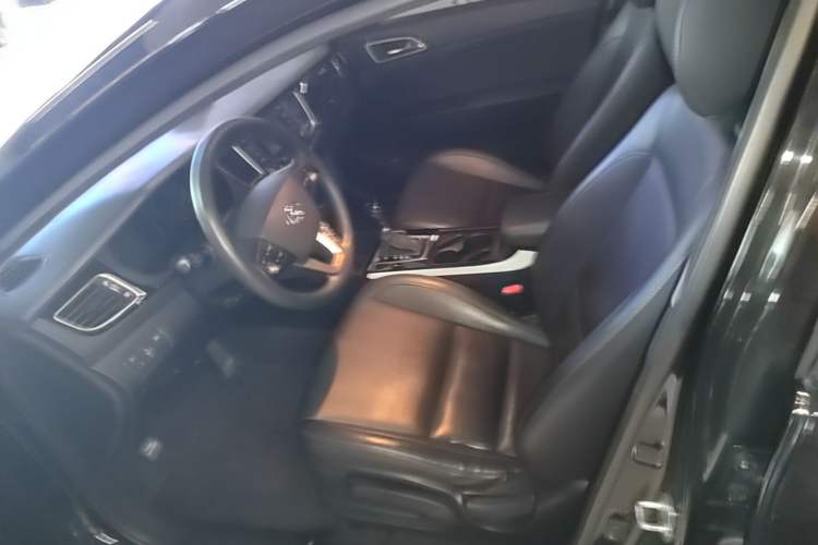 Used Hyundai Mistra 2014 1.8L Automatic Smart GLS Left Front Seat