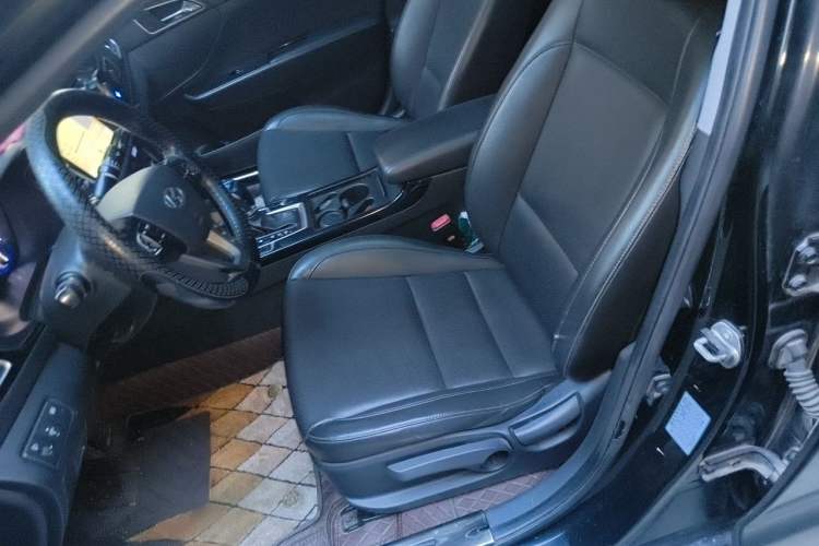 Used Hyundai Mistra 2014 1.8L Automatic Smart GLS Left Front Seat