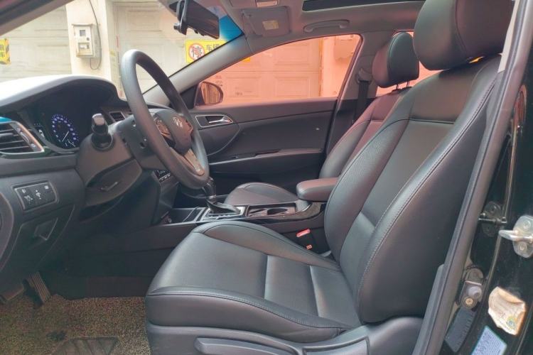 Used Hyundai Mistra 2014 1.8L Automatic Smart GLS Left Front Seat