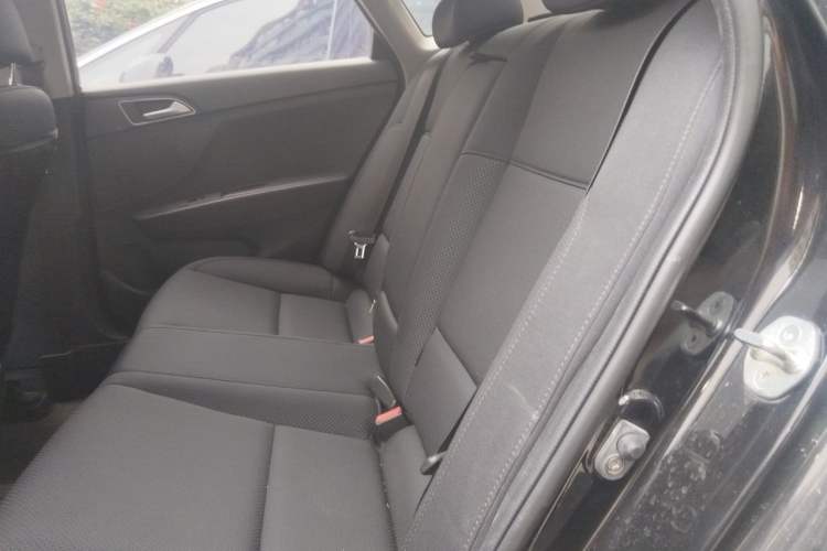 Used Hyundai Mistra 2014 1.8L Manual Comfort GL Model Left Rear Seat