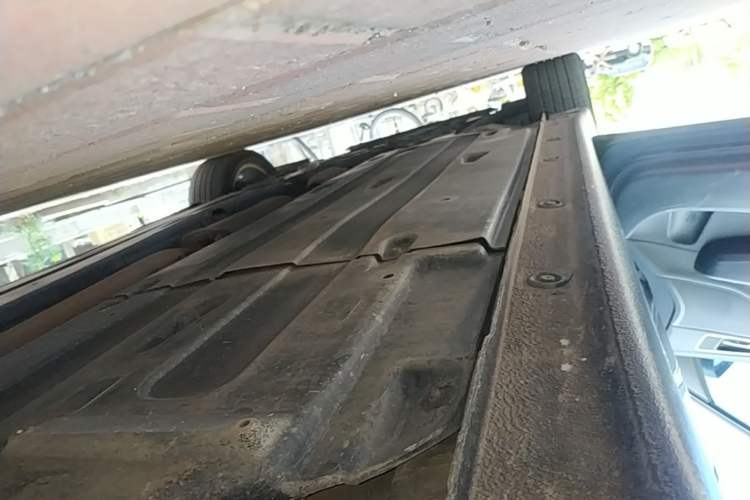 Used Hyundai Mistra 2014 1.8L Automatic Deluxe DLX Model Left Side Sill