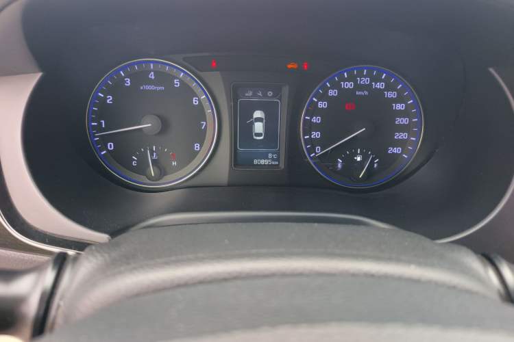 Used Hyundai Mistra 2014 1.8L Manual Comfort GL Model Odometer Close Up