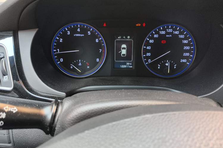 Used Hyundai Mistra 2014 1.8L Manual Comfort GL Model Odometer Close Up