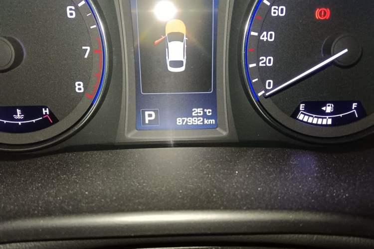 Used Hyundai Mistra 2014 1.8L Automatic Deluxe DLX Model Odometer Close Up