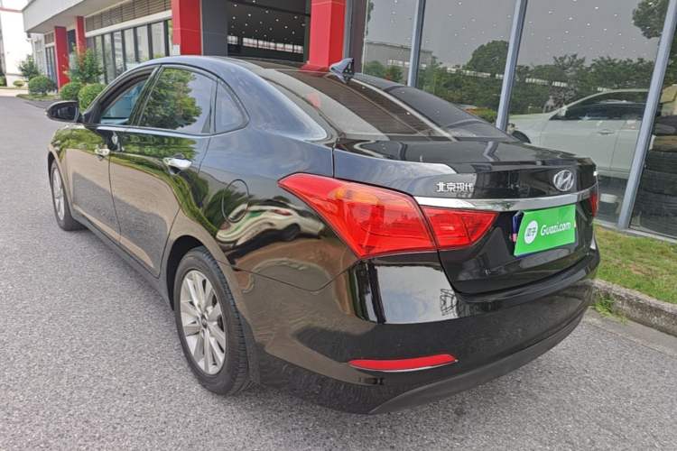 Used Hyundai Mistra 2014 1.8L Automatic Smart GLS Rear Left 45 Deg