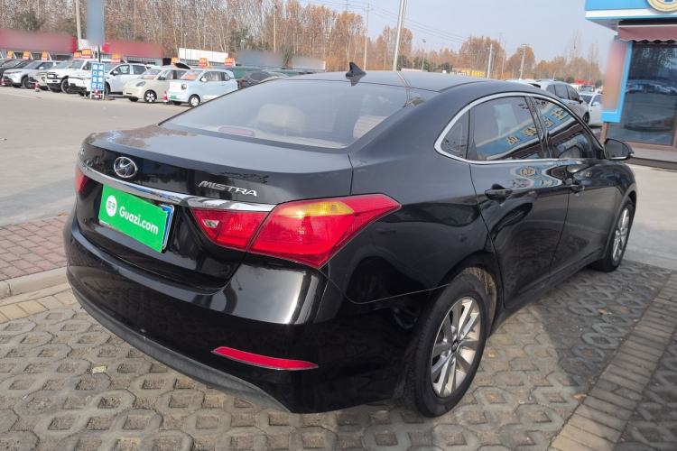 Used Hyundai Mistra 2014 1.8L Manual Comfort GL Model Rear Right 45 Deg