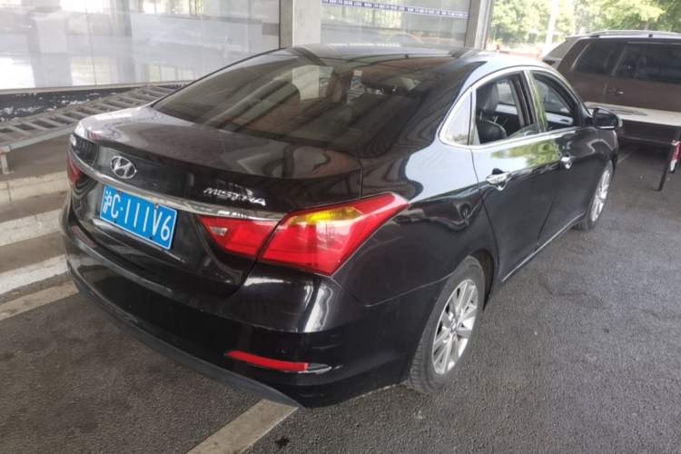 Used Hyundai Mistra 2014 1.8L Automatic Smart GLS Rear Right 45 Deg