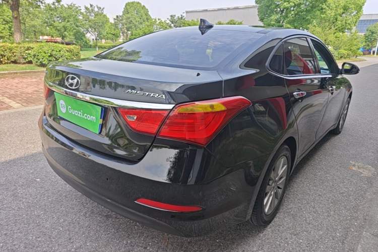 Used Hyundai Mistra 2014 1.8L Automatic Smart GLS Rear Right 45 Deg