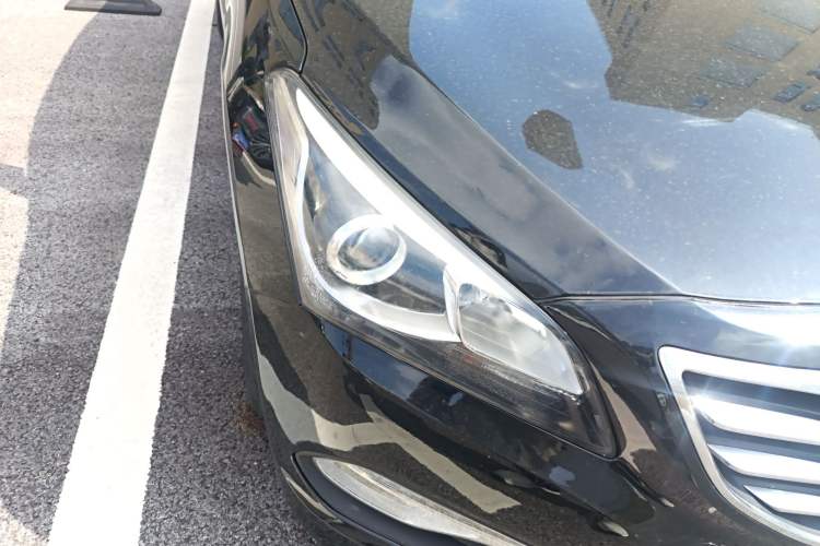 Used Hyundai Mistra 2014 1.8L Automatic Smart GLS Right Front Headlight