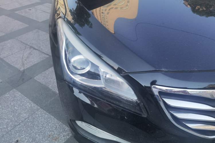 Used Hyundai Mistra 2014 1.8L Automatic Smart GLS Right Front Headlight