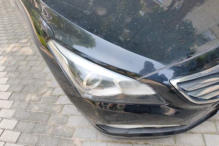 Used Hyundai Mistra 2014 1.8L Automatic Smart GLS Right Front Headlight