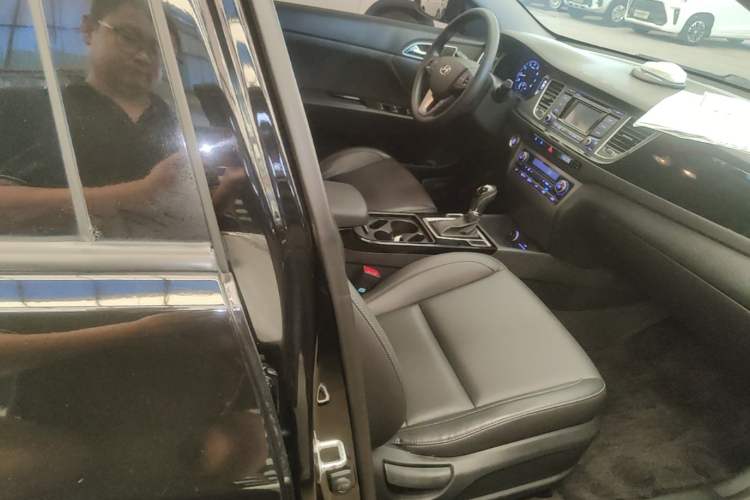 Used Hyundai Mistra 2014 1.8L Automatic Smart GLS Right Front Seat