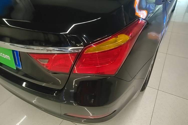 Used Hyundai Mistra 2014 1.8L Automatic Smart GLS Right Rear Taillight