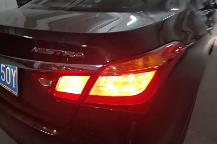 Used Hyundai Mistra 2014 1.8L Automatic Smart GLS Right Rear Taillight