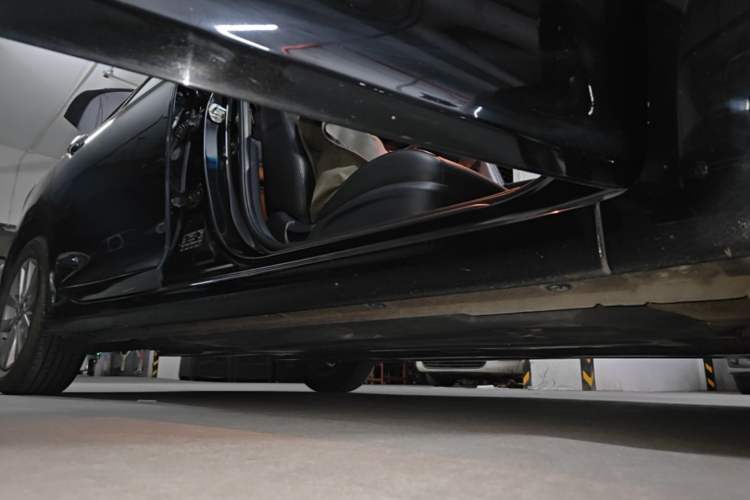 Used Hyundai Mistra 2014 1.8L Automatic Smart GLS Right Side Sill