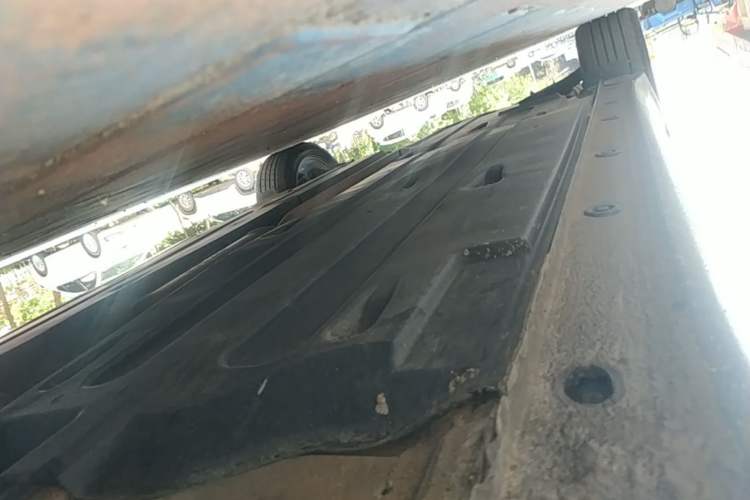 Used Hyundai Mistra 2014 1.8L Automatic Deluxe DLX Model Right Side Sill