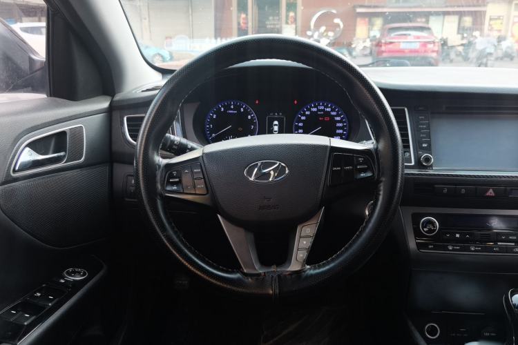 Used Hyundai Mistra 2014 1.8L Automatic Smart GLS Steering Wheel