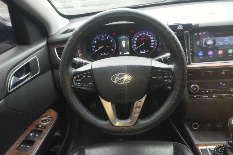 Used Hyundai Mistra 2014 1.8L Automatic Deluxe DLX Model Steering Wheel