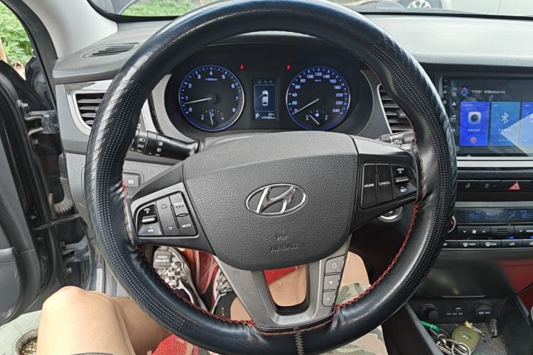 Used Hyundai Mistra 2014 1.8L Automatic Smart GLS Steering Wheel