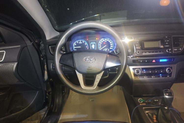 Used Hyundai Mistra 2014 1.8L Manual Comfort GL Model Steering Wheel