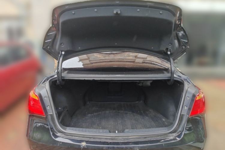 Used Hyundai Mistra 2014 1.8L Automatic Smart GLS Trunk