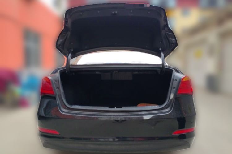 Used Hyundai Mistra 2014 1.8L Automatic Smart GLS Trunk
