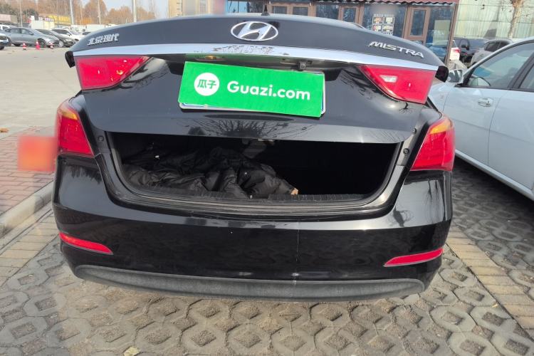 Used Hyundai Mistra 2014 1.8L Manual Comfort GL Model Trunk