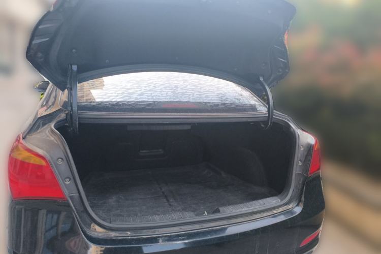Used Hyundai Mistra 2014 1.8L Automatic Smart GLS Trunk