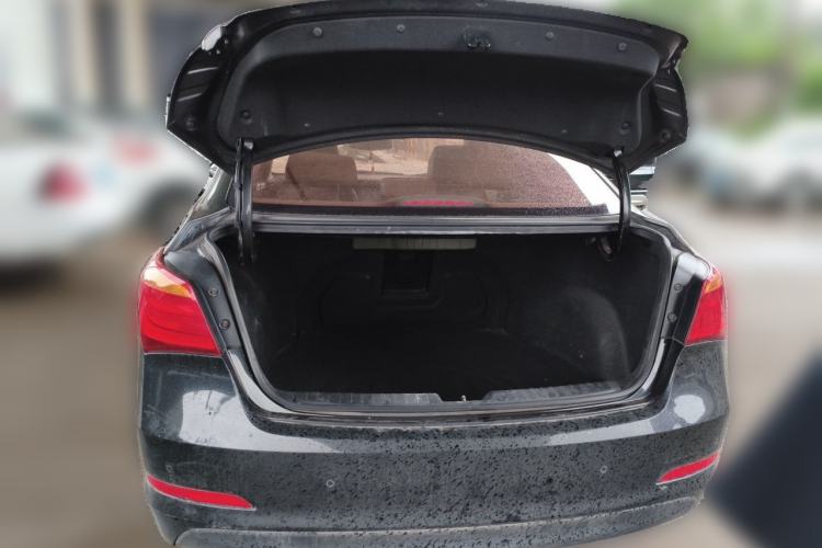 Used Hyundai Mistra 2014 1.8L Automatic Smart GLS Trunk
