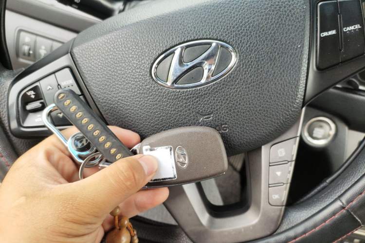 Used Hyundai Mistra 2014 1.8L Automatic Smart GLS Vehicle Key