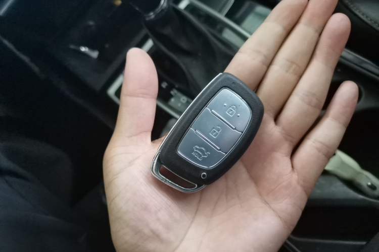Used Hyundai Mistra 2014 1.8L Automatic Smart GLS Vehicle Key