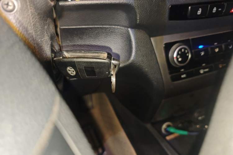 Used Hyundai Mistra 2014 1.8L Manual Comfort GL Model Vehicle Key