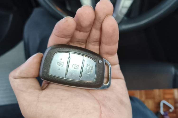 Used Hyundai Mistra 2014 1.8L Automatic Smart GLS Vehicle Key
