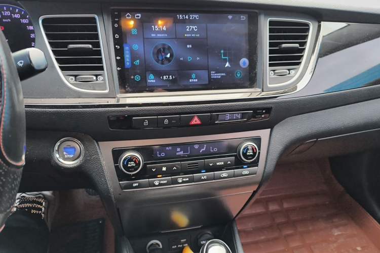 Used Hyundai Mistra 2014 1.8L Automatic Smart GLS Audio And AC Panel