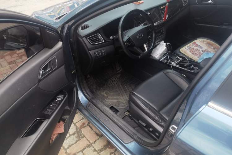 Used Hyundai Mistra 2014 1.8L Automatic Deluxe DLX Model Driver Seat