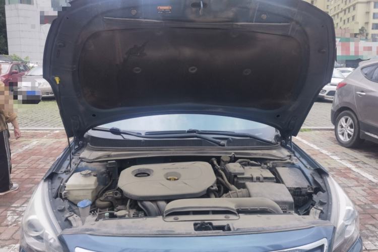 Used Hyundai Mistra 2014 1.8L Automatic Deluxe DLX Model Engine Bay
