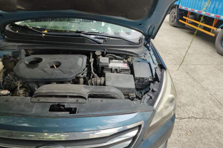 Used Hyundai Mistra 2014 1.8L Automatic Smart GLS Engine Bay Left
