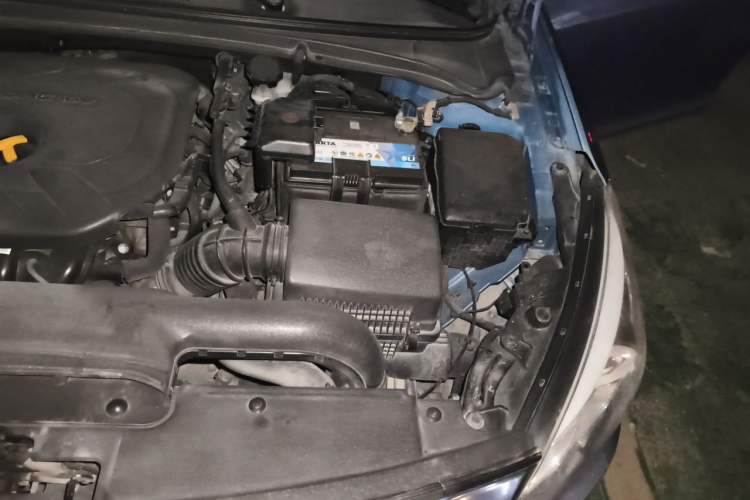 Used Hyundai Mistra 2014 1.8L Automatic Deluxe DLX Model Engine Bay Left