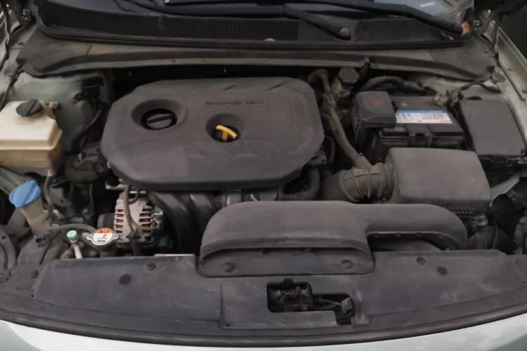 Used Hyundai Mistra 2014 1.8L Automatic Deluxe DLX Model Engine Bay