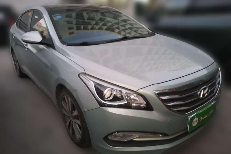 Used Hyundai Mistra 2014 1.8L Automatic Deluxe DLX Model Front Right 45 Deg