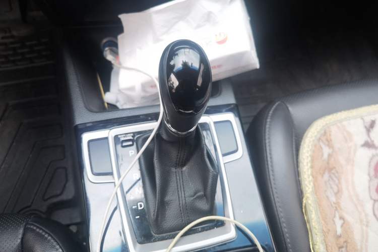Used Hyundai Mistra 2014 1.8L Automatic Deluxe DLX Model Gear Lever