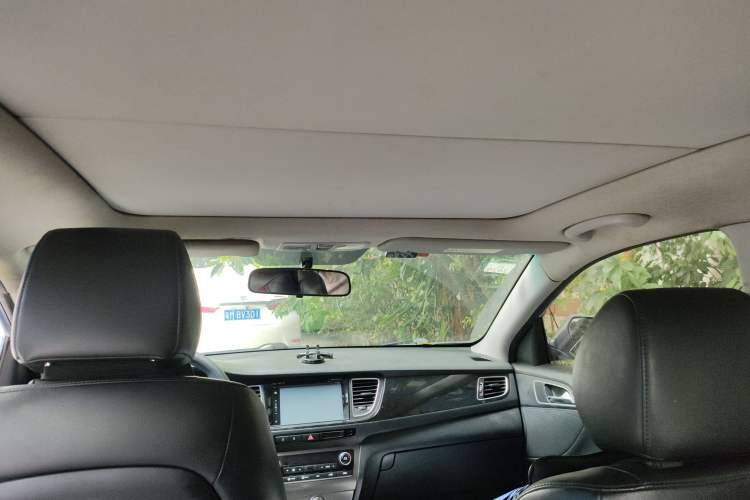 Used Hyundai Mistra 2014 1.8L Automatic Smart GLS Headliner