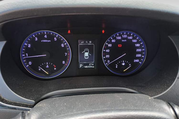 Used Hyundai Mistra 2014 1.8L Automatic Smart GLS Instrument Cluster