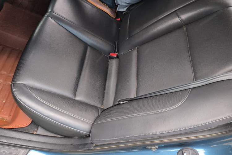Used Hyundai Mistra 2014 1.8L Automatic Smart GLS Interior 4